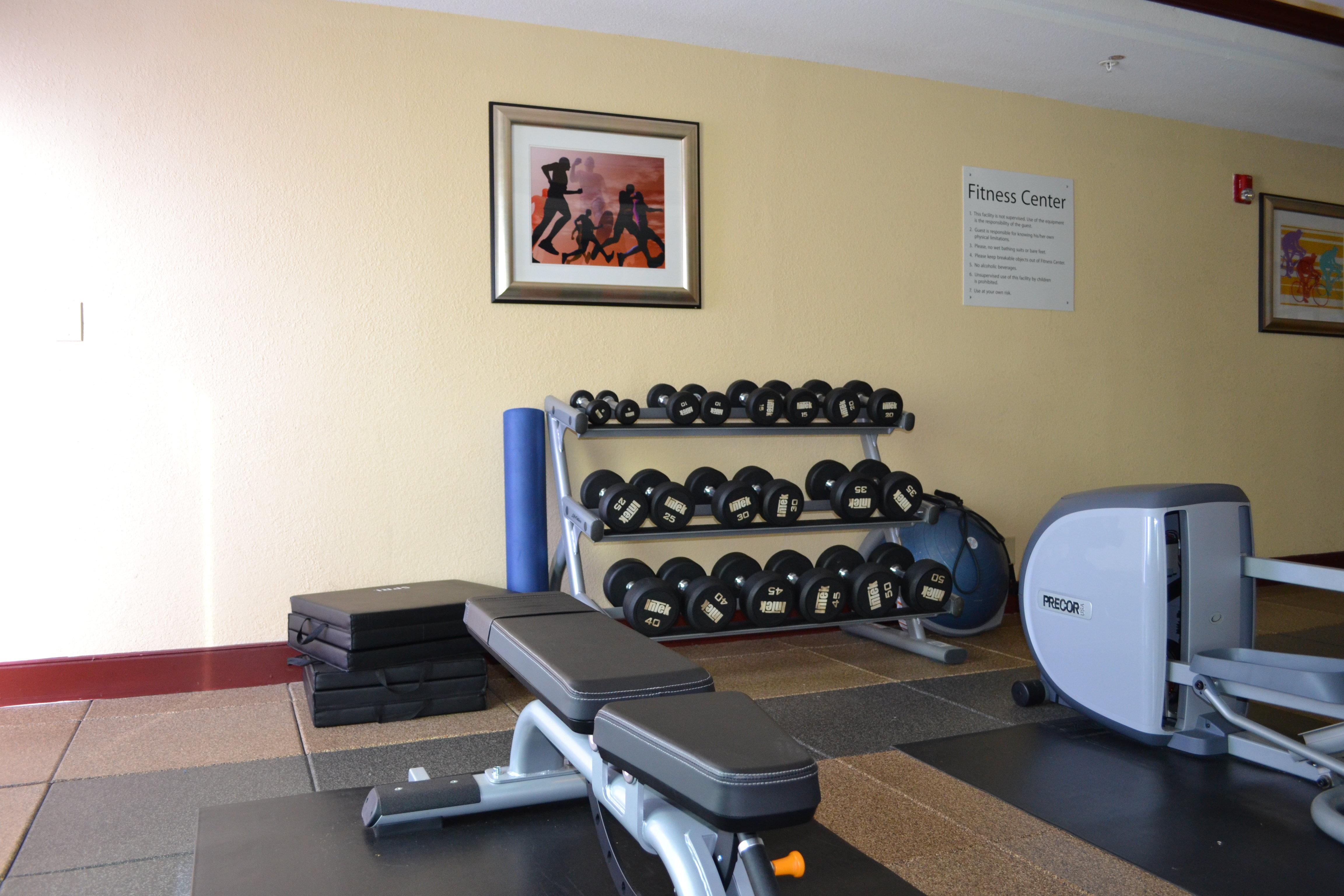 Holiday Inn Express Hotel & Suites Gainesville By Ihg Exterior photo