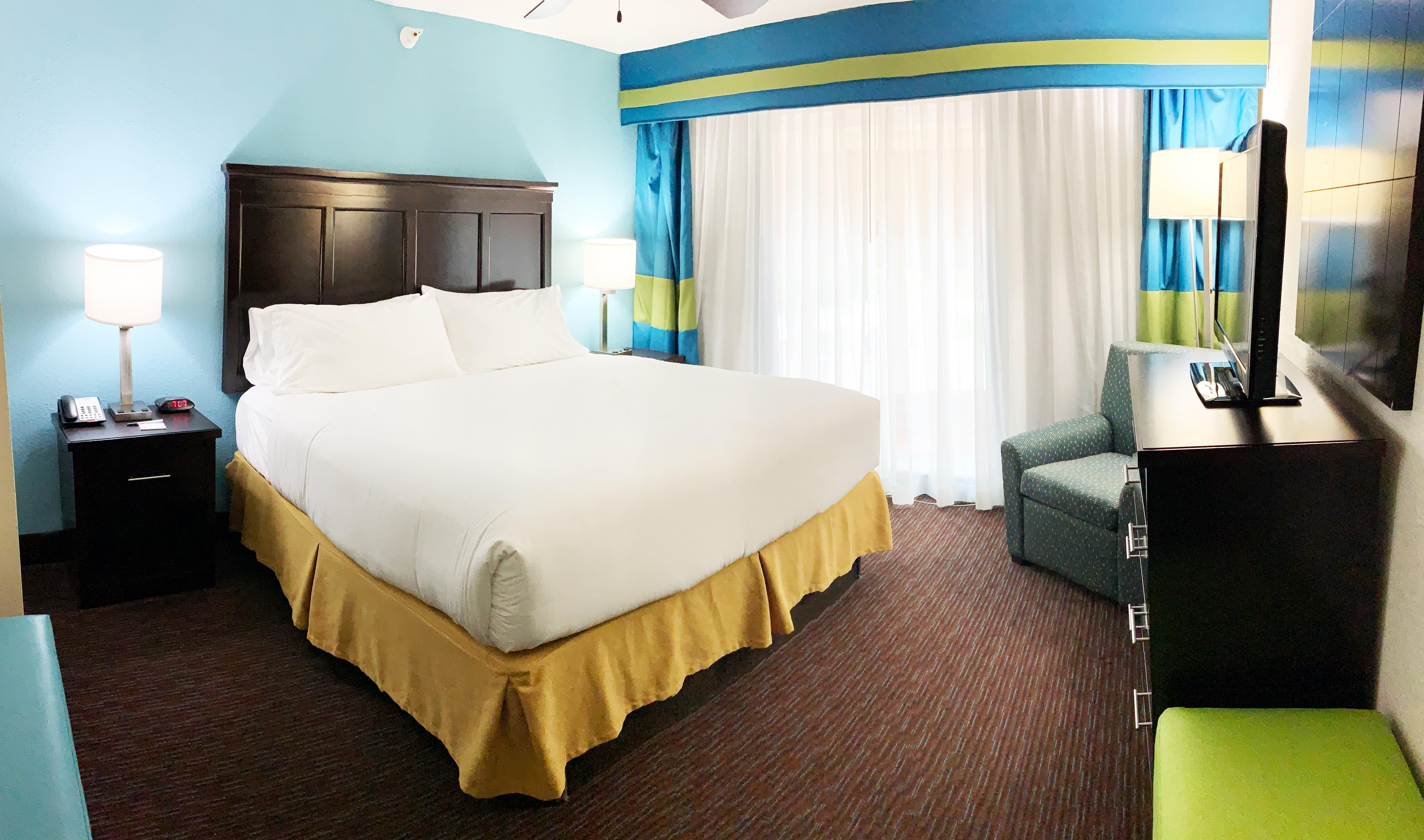 Holiday Inn Express Hotel & Suites Gainesville By Ihg Exterior photo